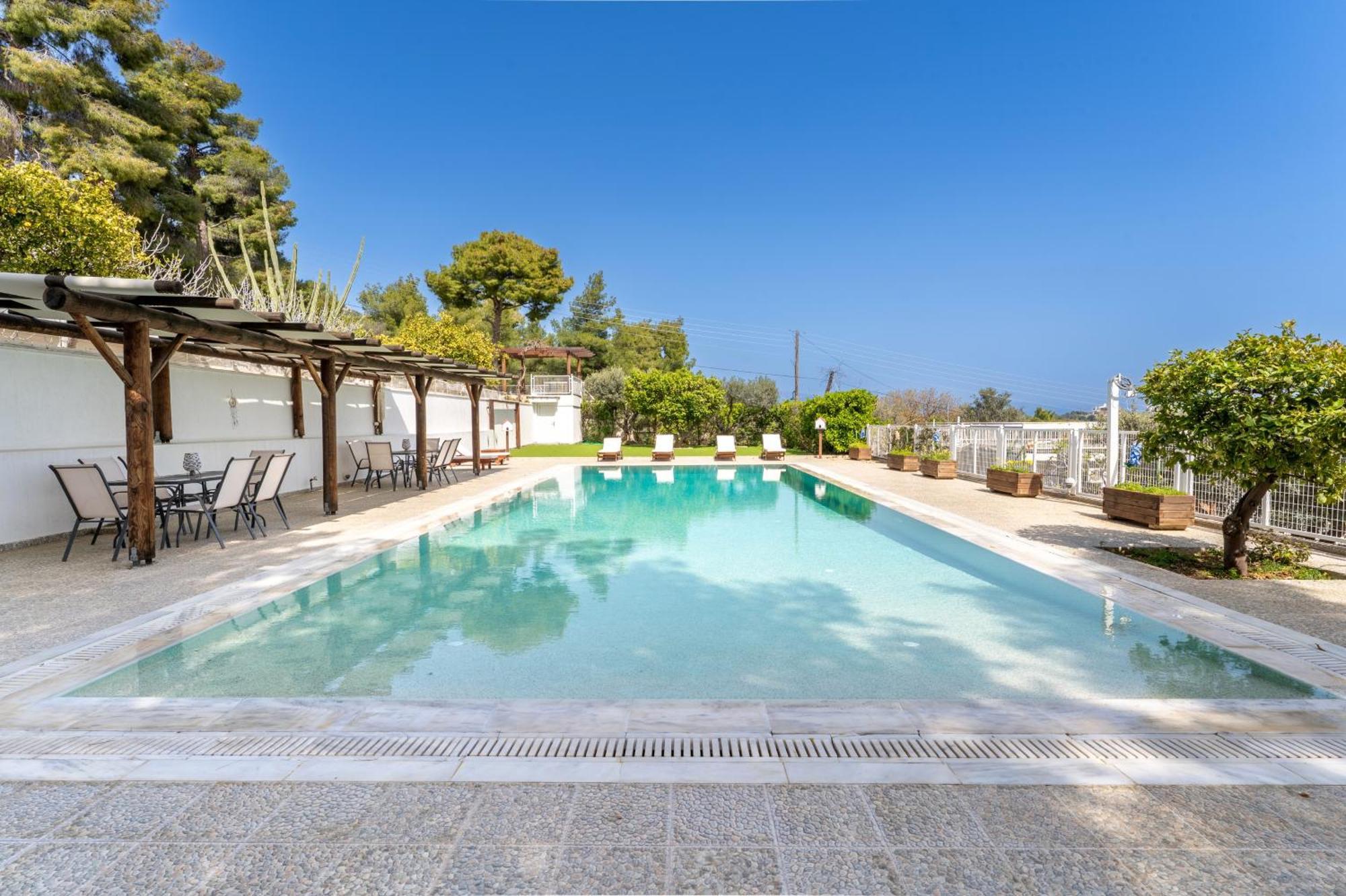 The House Of Gratitude - Poolside Retreat Villa Loutra Elenis Eksteriør billede